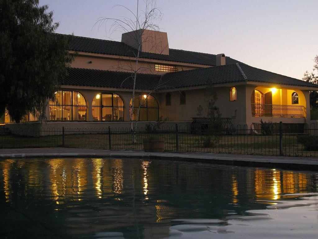 Villa Los Sauces Chacras de Coria Exterior photo
